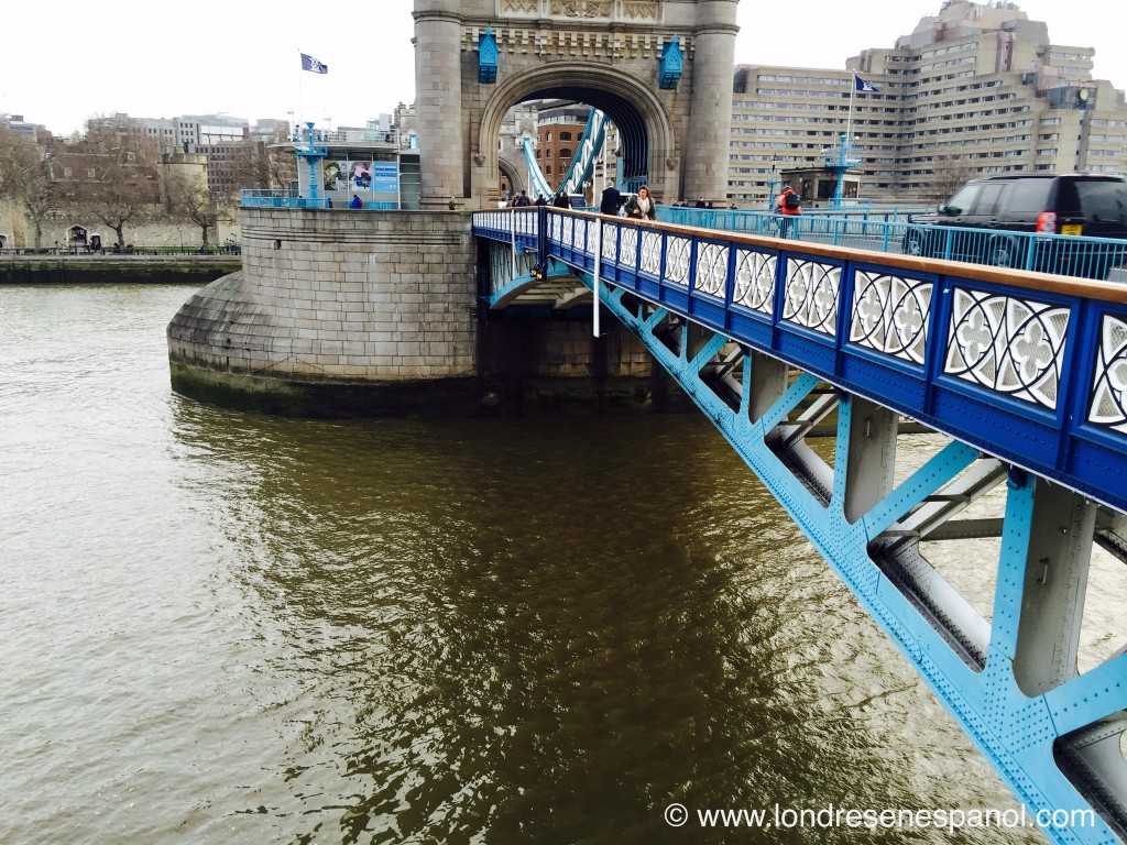 paseotowerbridge2