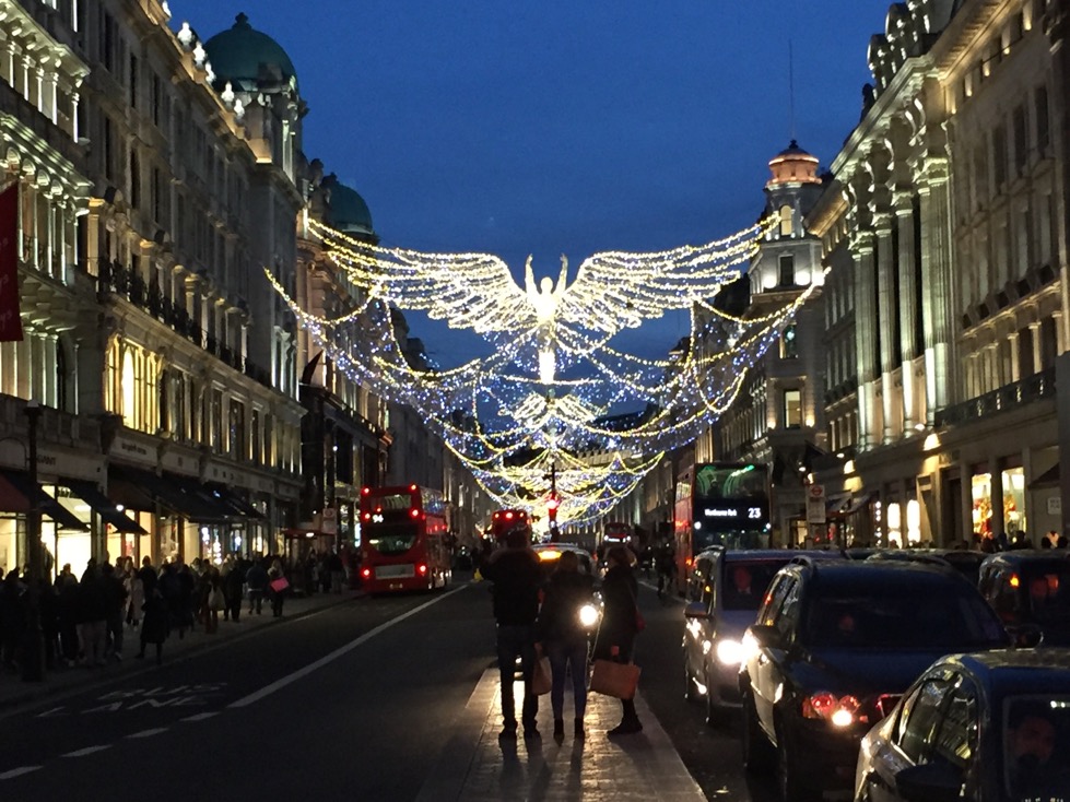 tornillo buffet Iluminar Luces de Navidad en Regent Street | Londres en Español Tours